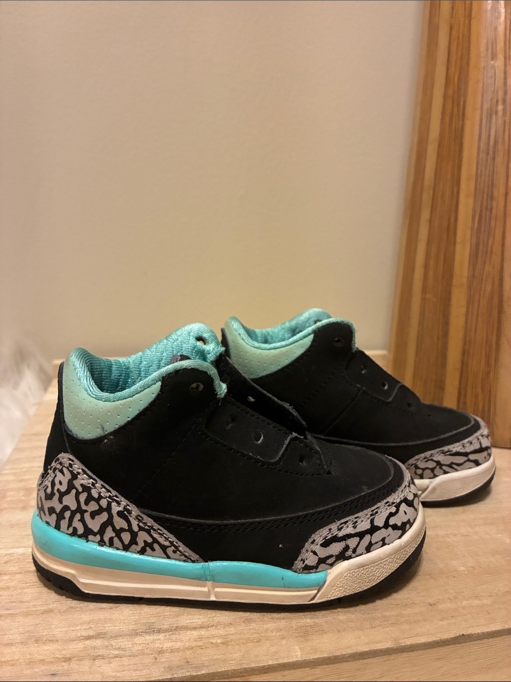 Nike Jordan Kids Black & Teal High-Top Sneakers